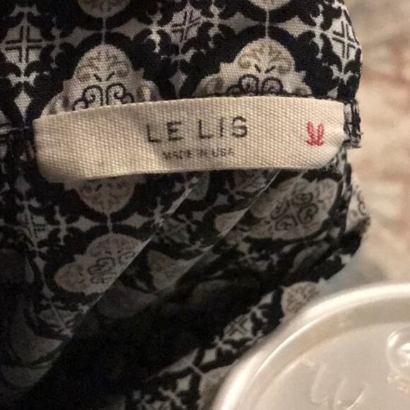 Le Lis blouse size medium - Picture 6 of 6